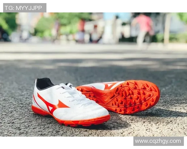 探索美津浓足球鞋系列的卓越性能与舒适体验,助你在球场上尽显风采 探索美津浓足球鞋系列的卓越性能与舒适体验,助你在球场上尽显风采